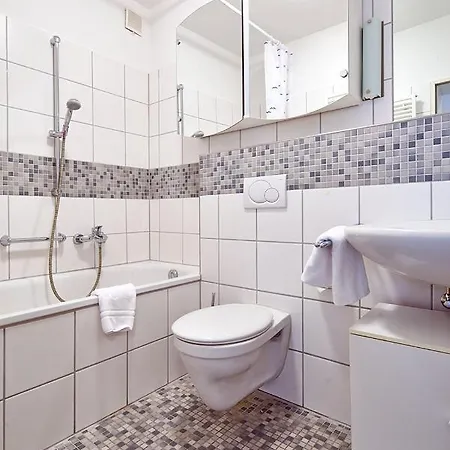 Daire Komfort Naehe Kurpark *